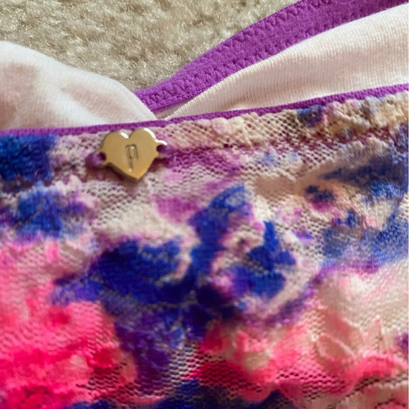 Pink Victoria’s, Secret bralette - Picture 3 of 4